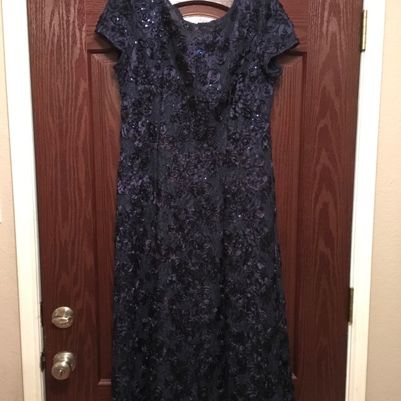 Evening gown by Alex Evenings in navy - Picture 3 of 5